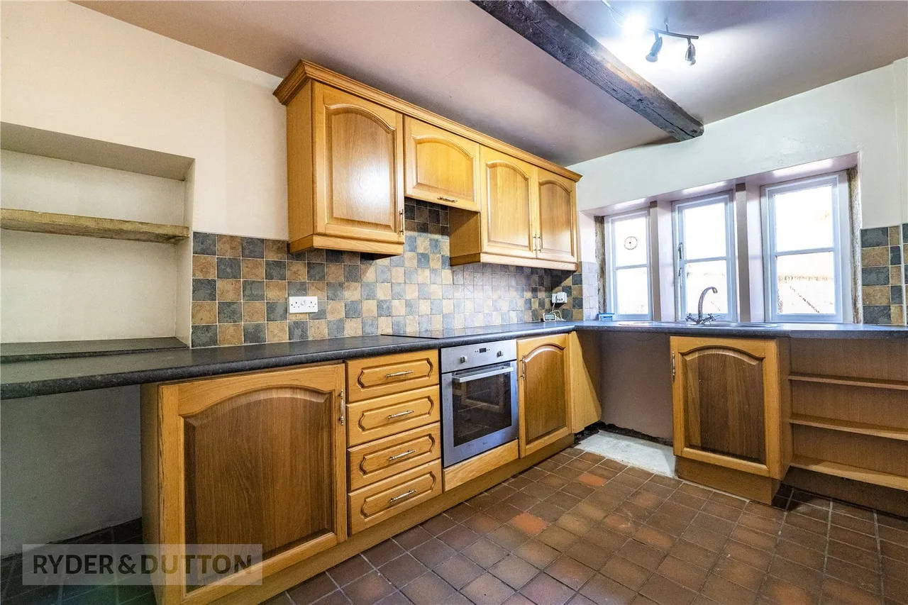 Birkby Lodge Road, Huddersfield, HD2, photo 6