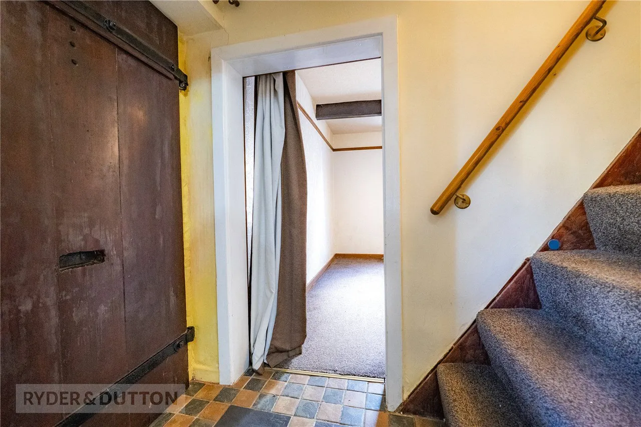Birkby Lodge Road, Huddersfield, HD2, photo 9