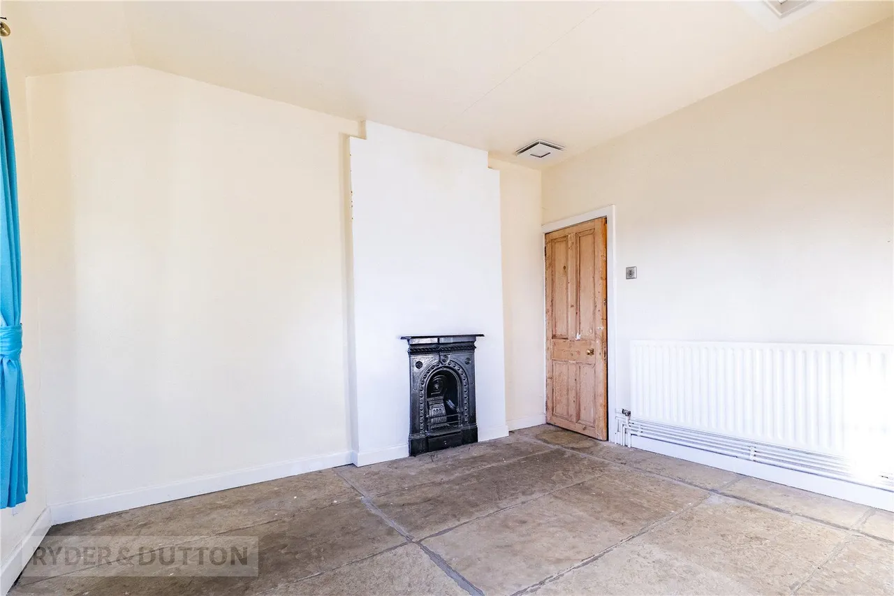 Birkby Lodge Road, Huddersfield, HD2, photo 12