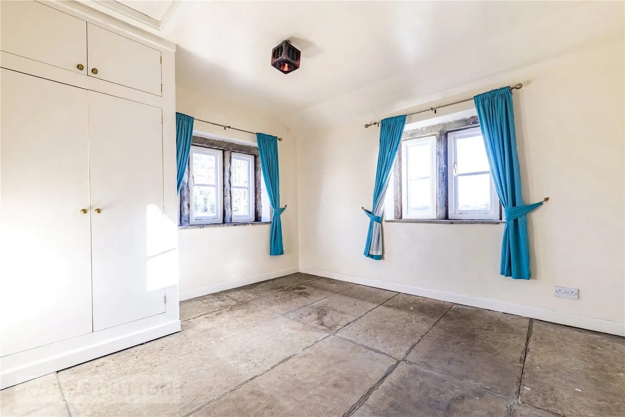 Birkby Lodge Road, Huddersfield, HD2, photo 11
