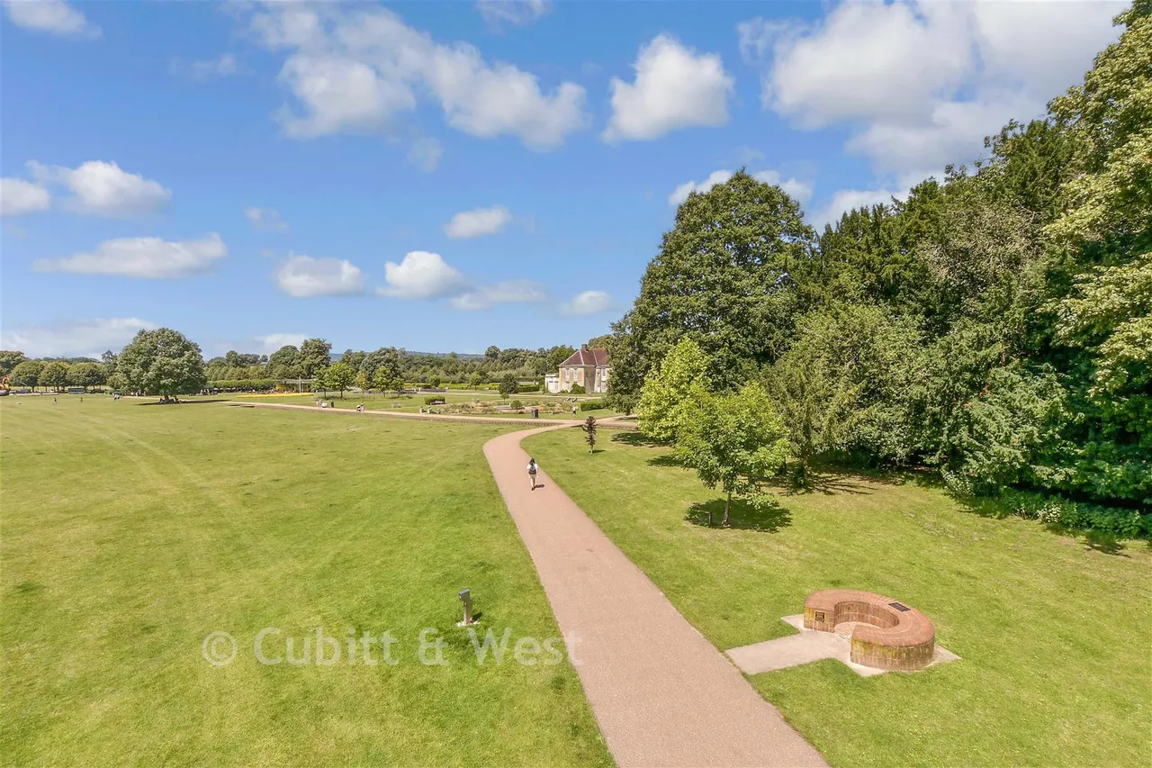 Bell Street, Reigate, RH2, photo 8