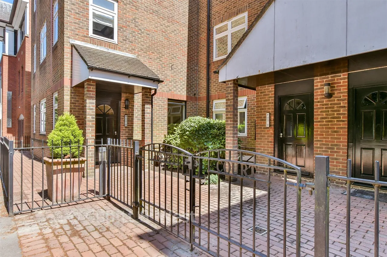 Bell Street, Reigate, RH2, photo 9