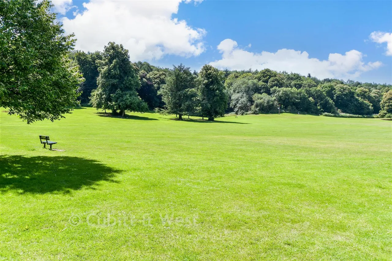 Bell Street, Reigate, RH2, photo 12