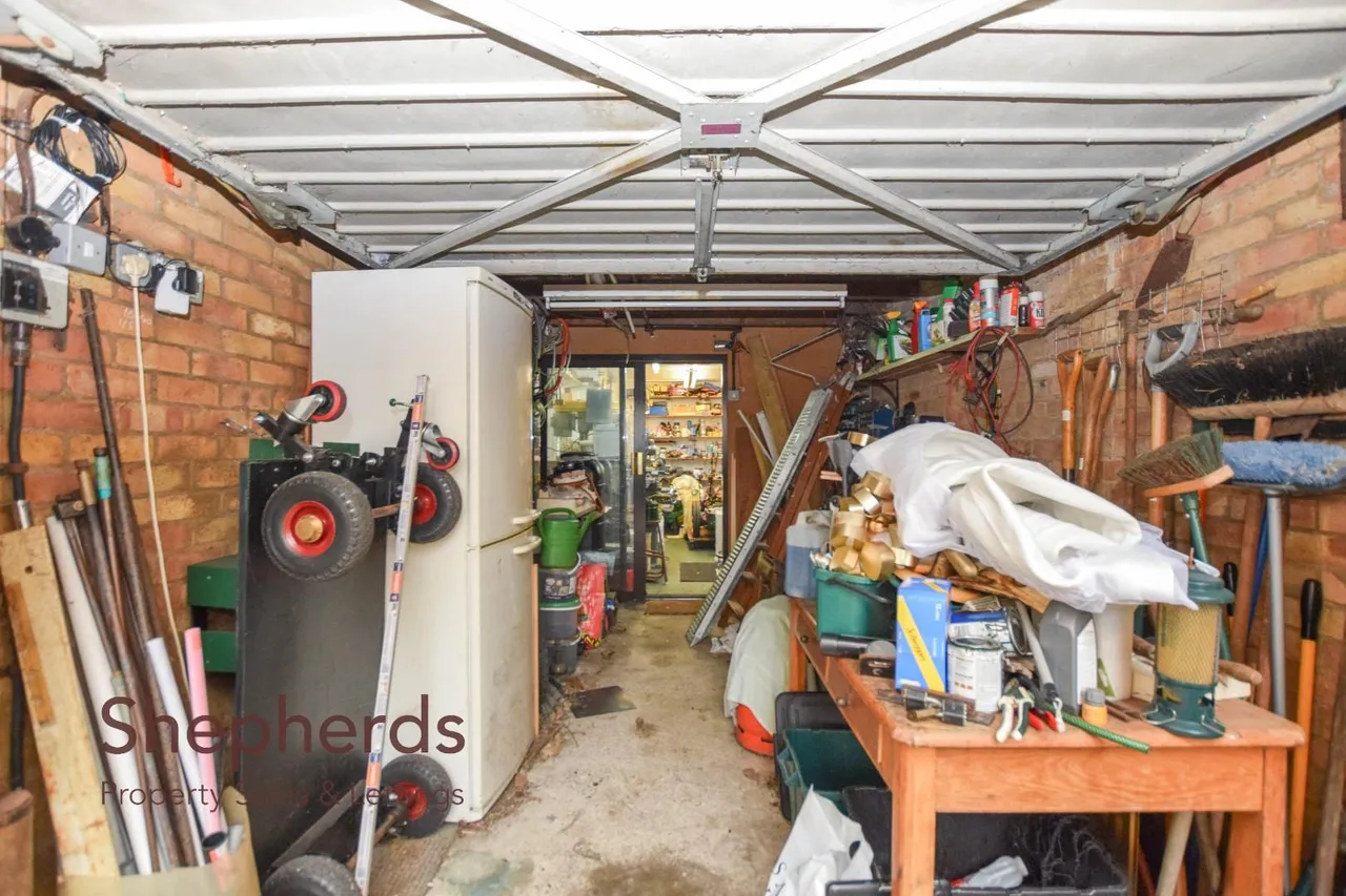 Perrysfield Road, Cheshunt, EN8, photo 15
