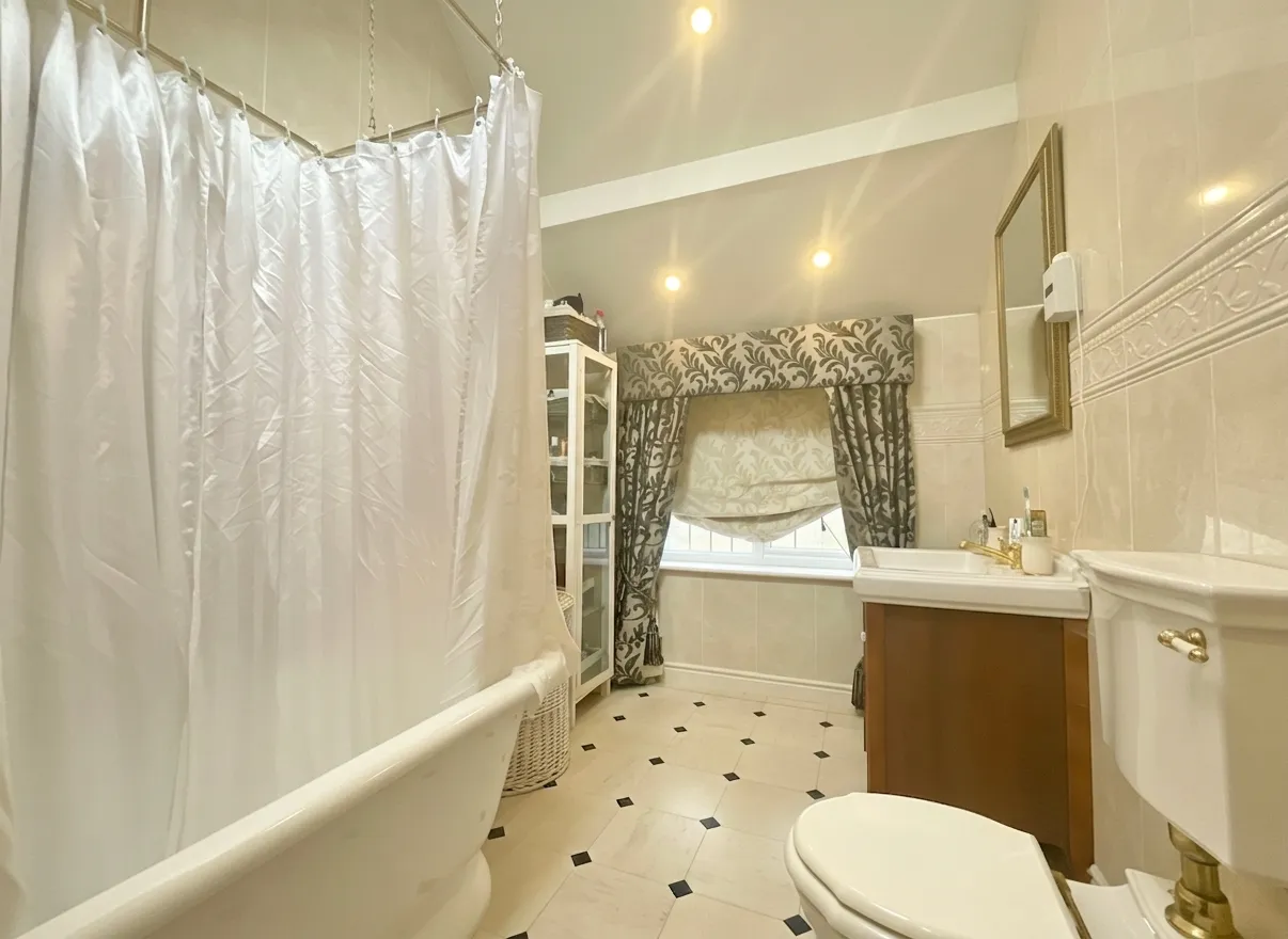 Huntersfield, Shavington, CW2, photo 16