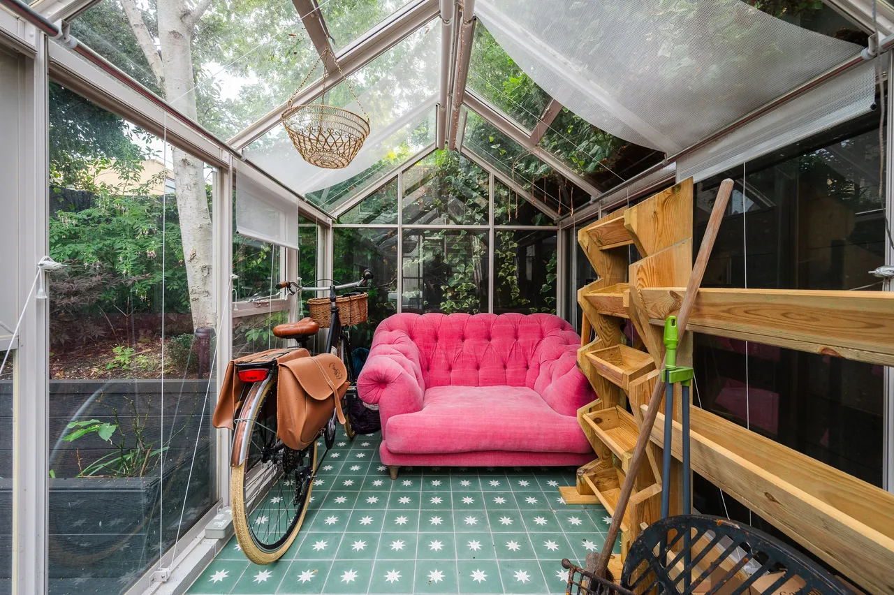 2 Modbury Gardens, London, photo 4