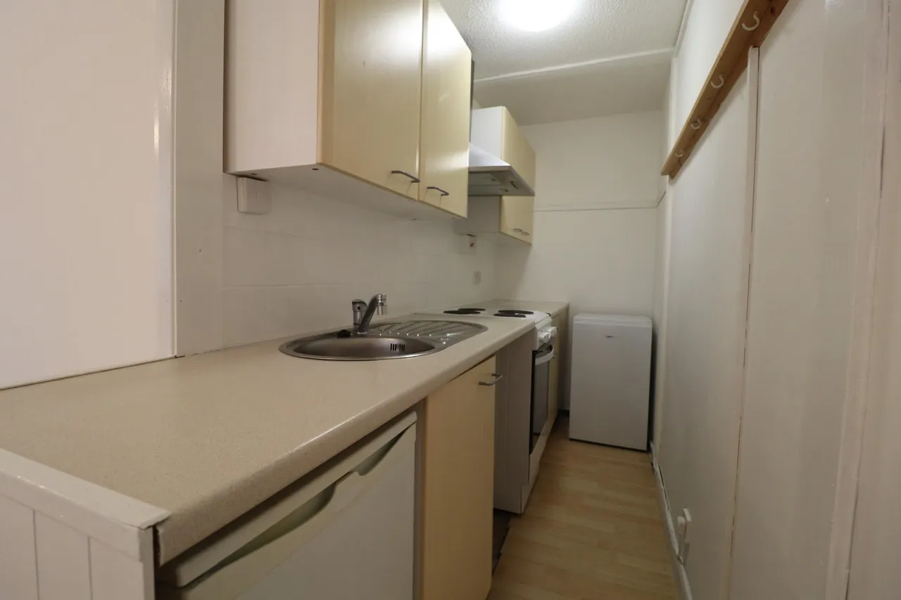 Llwyn Deri Close, Bassaleg, NP10, photo 4