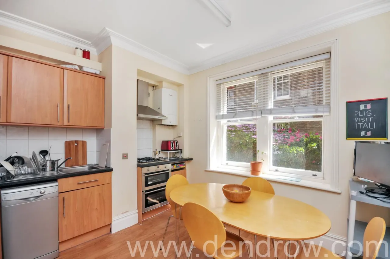 5 bed flat for sale — Elgin Avenue, Maida Vale, London, W9 1HZ