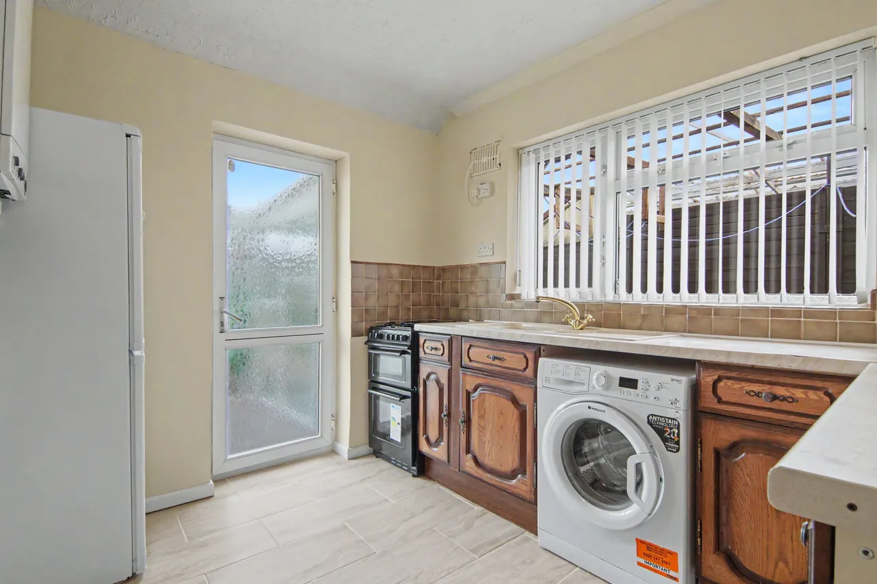 Kingsley Crescent, Bulkington, CV12, photo 8