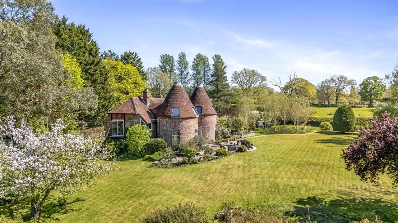 4 bed house for sale, Etchingwood Lane, Framfield, TN22