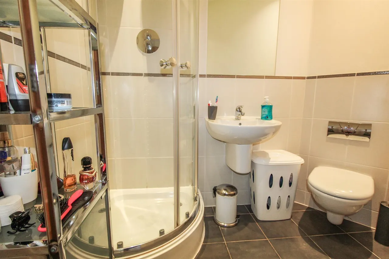 Huntercombe Lane North, Taplow, photo 6