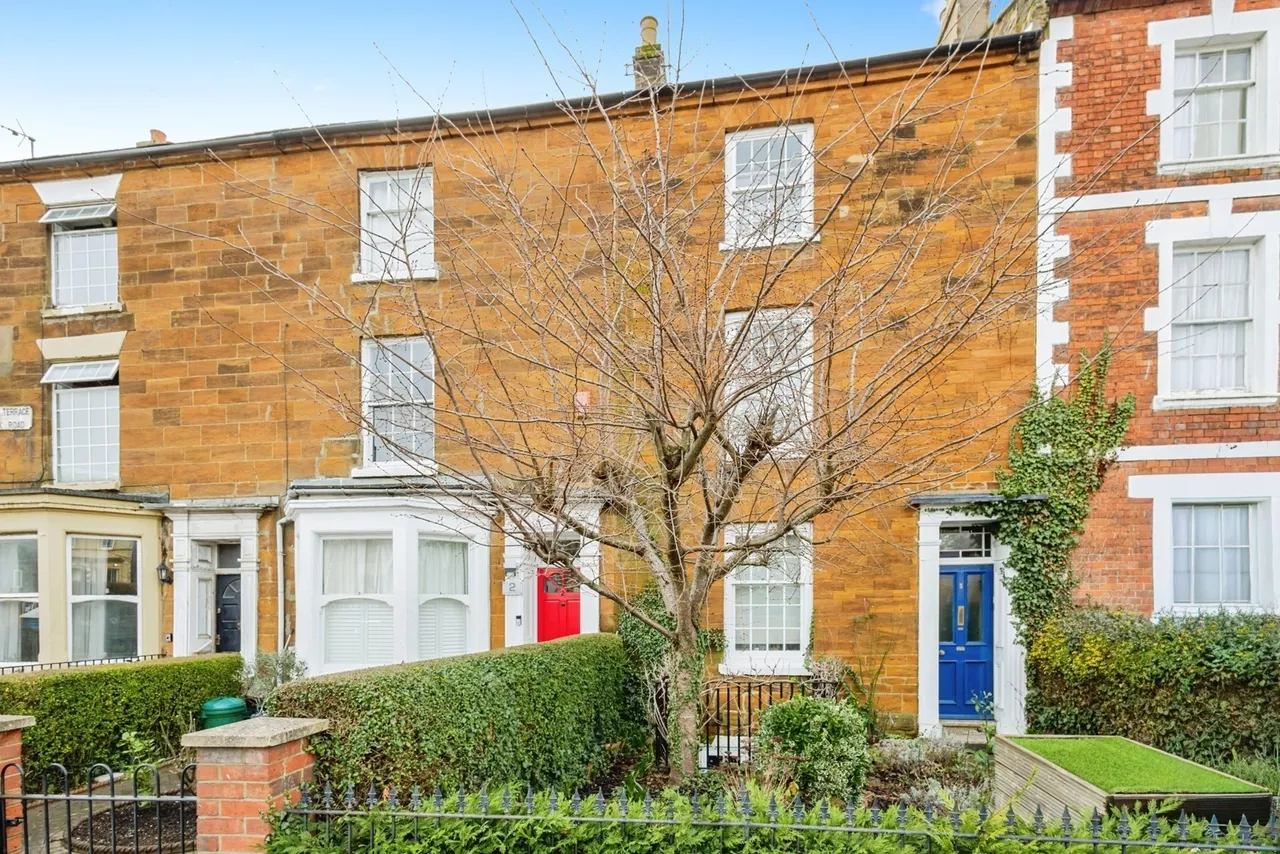 4 bed house for sale — Leicester Terrace, Northampton, Northamptonshire, NN2
