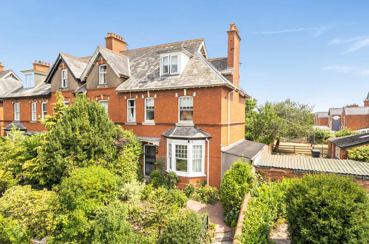4 bed house for sale, Station Road, Wellington, TA21