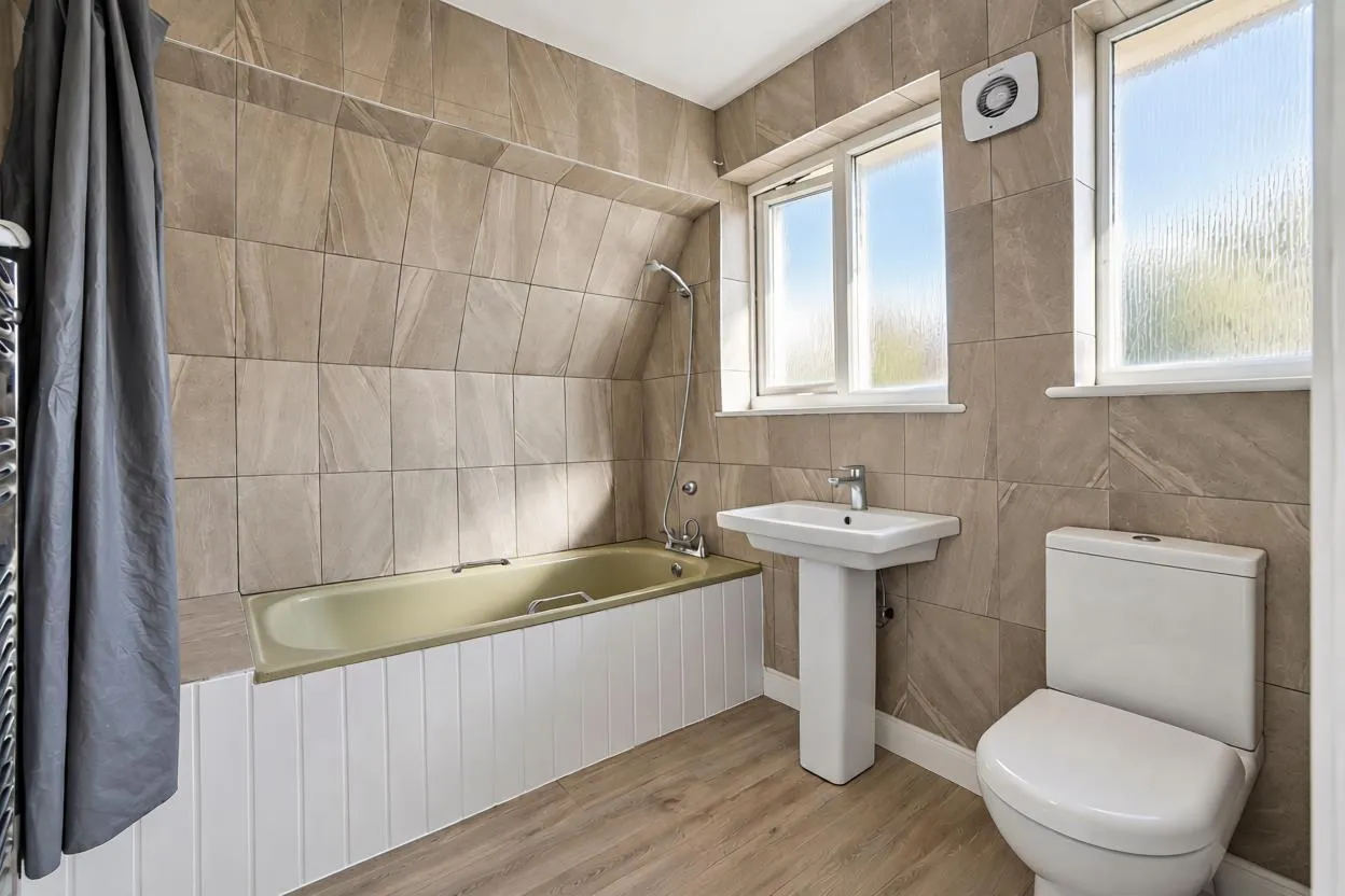 Priory Road, Hounslow, photo 8