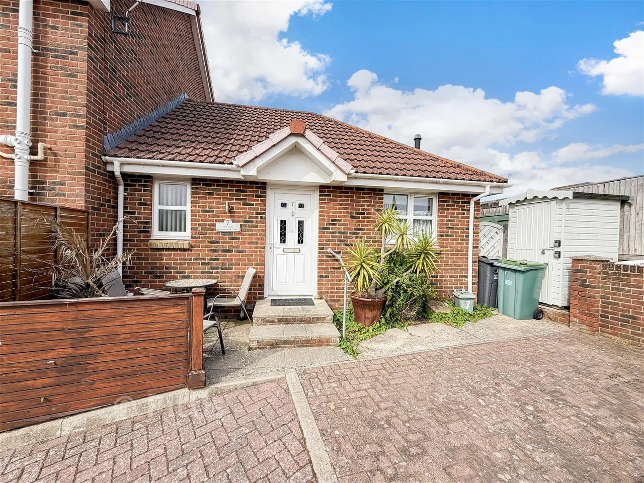 1 bed house for sale, Summerhill Close, Sandown, PO36