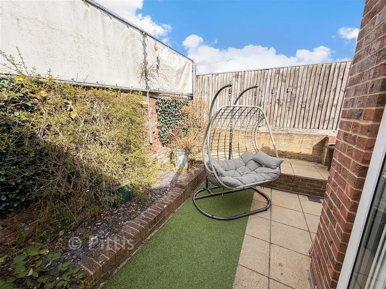 Summerhill Close, Sandown, PO36, photo 11
