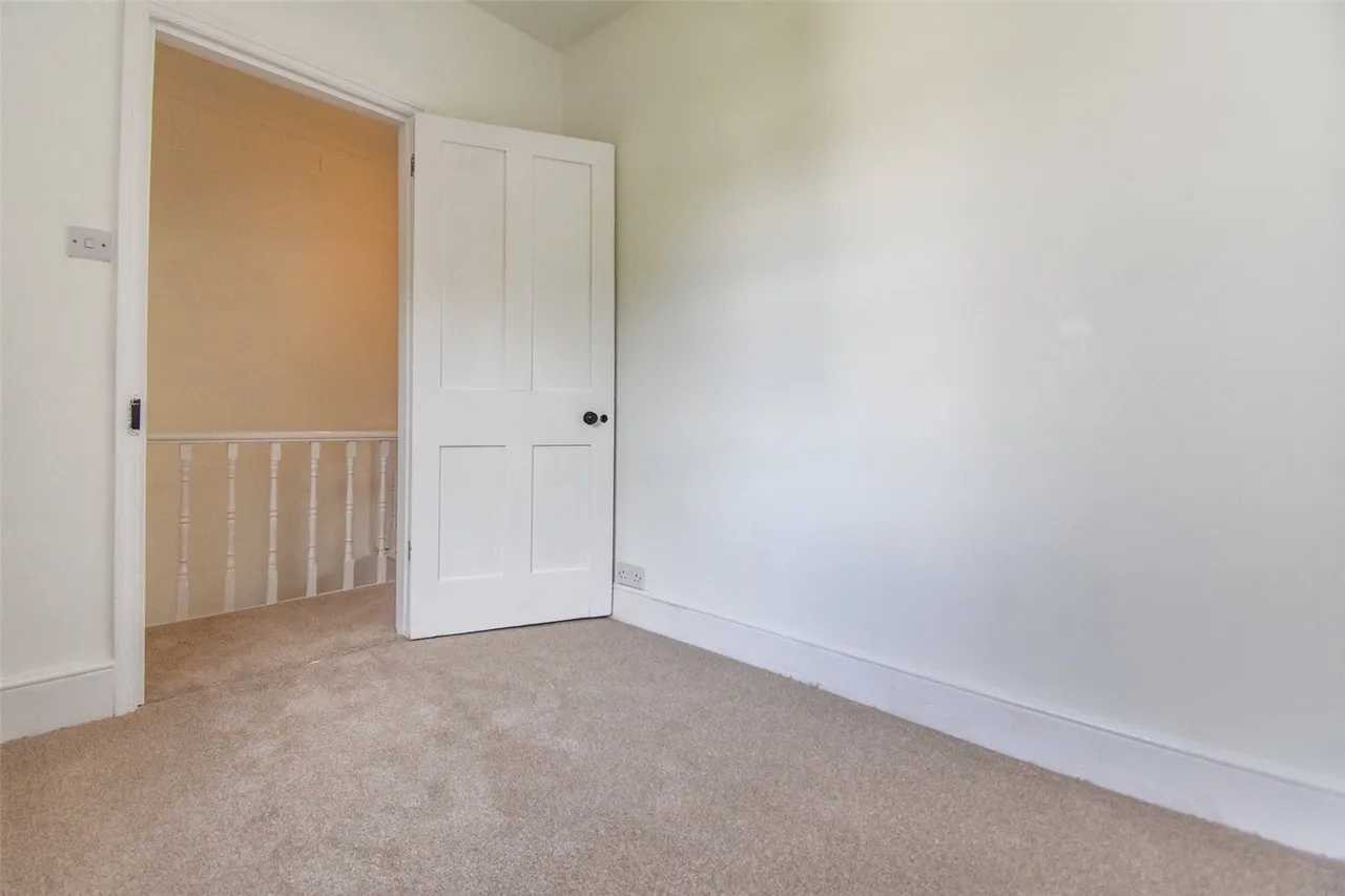 Perowne Street, Aldershot, Hampshire, GU11 3JS, photo 13