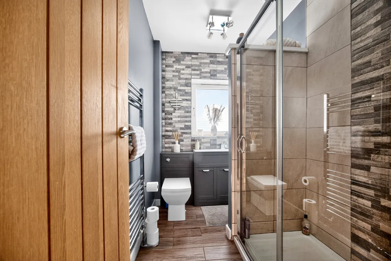 Greenhills Road, Nottingham, NG16, photo 8