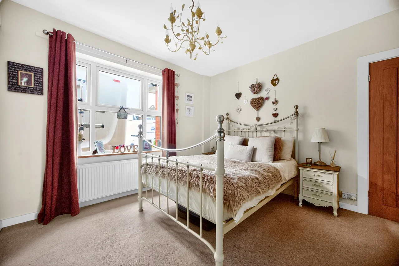 Greenhills Road, Nottingham, NG16, photo 9