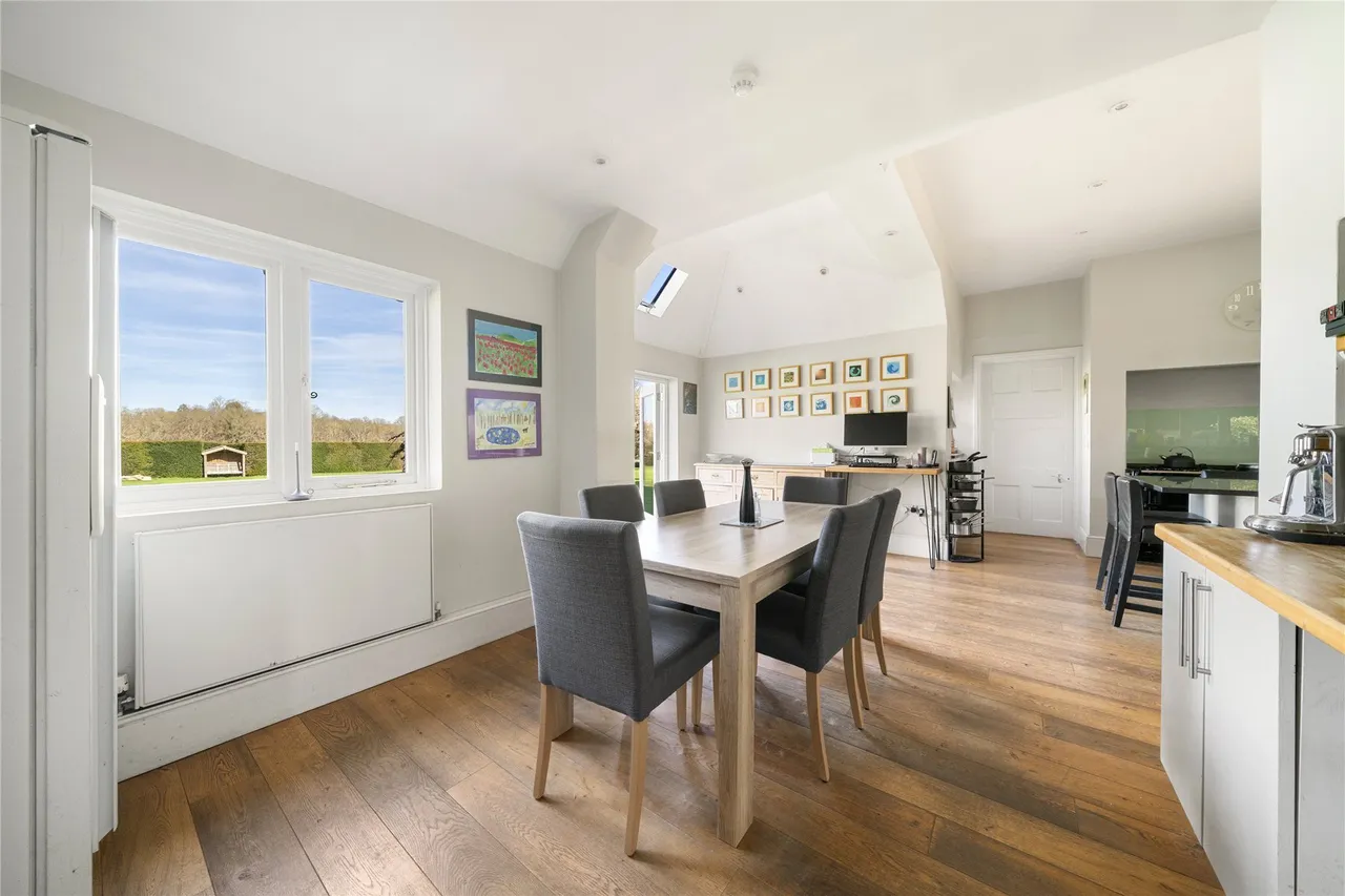 Noble Tree Road, Hildenborough, Tonbridge, Kent, TN11, photo 8