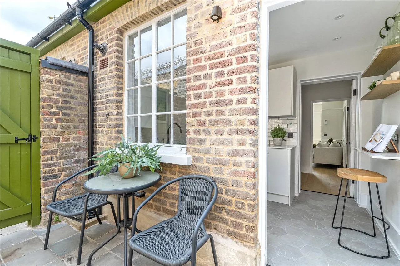 Brandram Road, London, SE13, photo 10