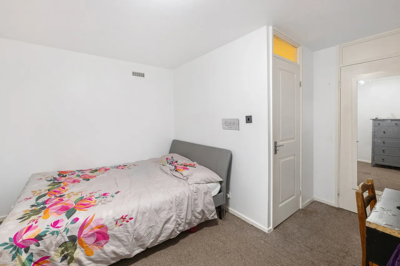 Yeoman Close, London, SE27, photo 6