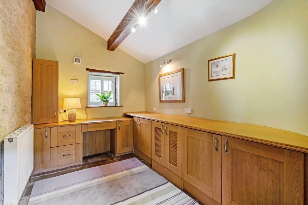 East Busk Lane, Otley, LS21, photo 28
