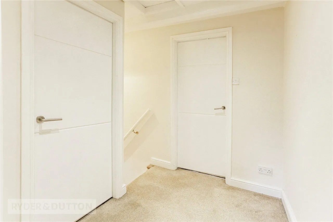 King Street, Delph, OL3, photo 16