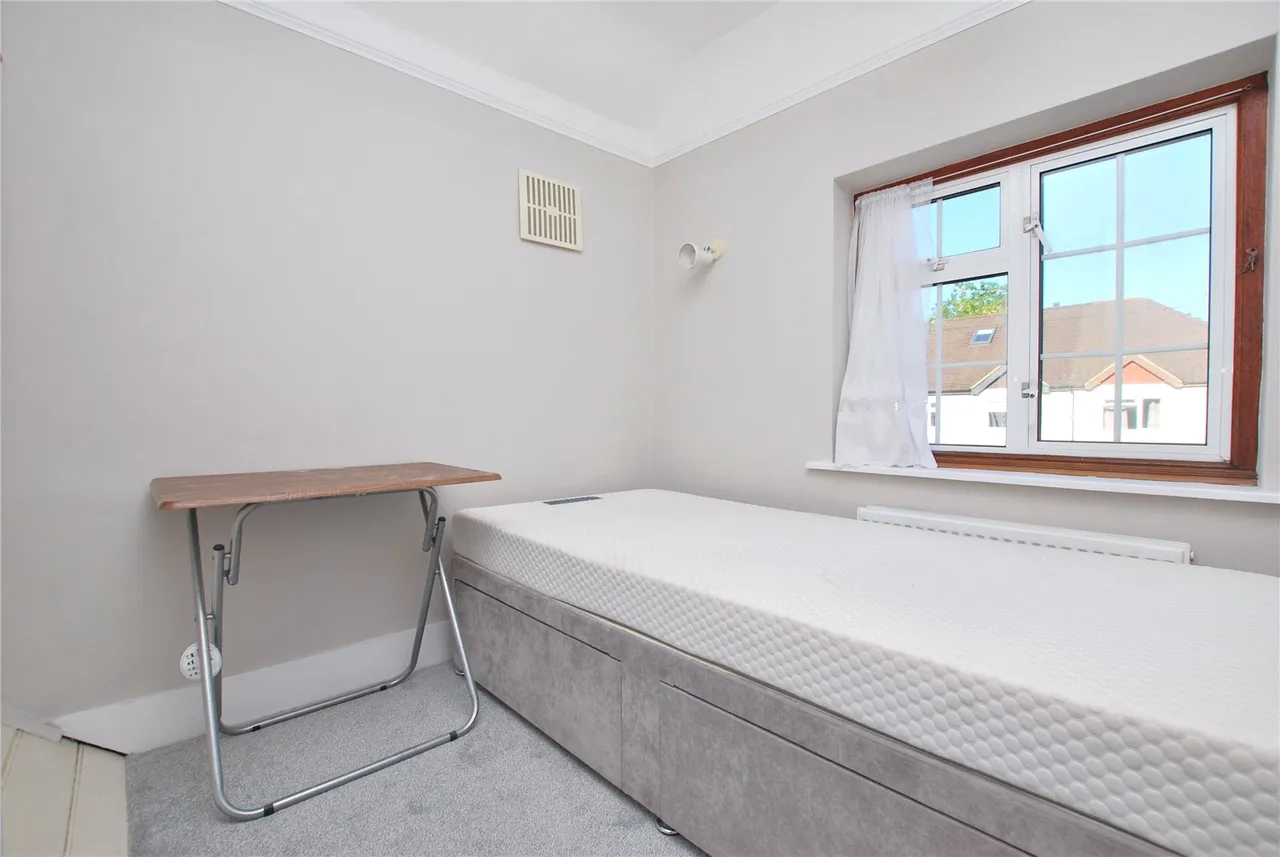 Beckingham Road, Guildford, GU2, photo 7