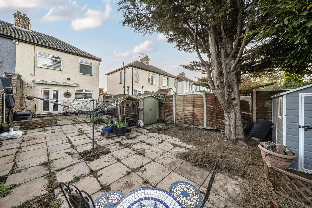 Erith, DA8 2DU, photo 12