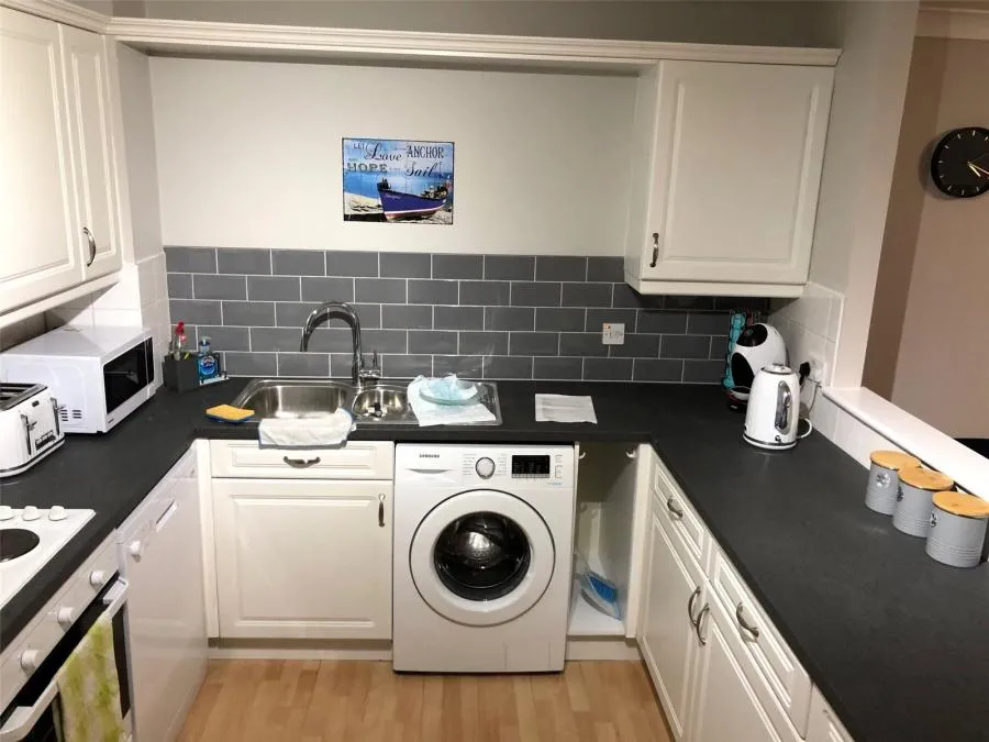 2 bed flat to rent, Vespasian Road, Southampton, SO18