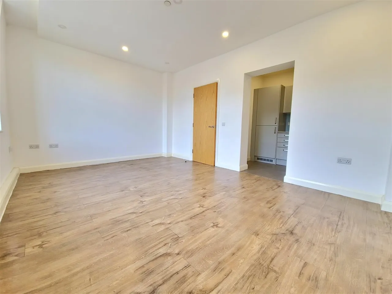 Canterbury Road, Margate, Kent CT9 5FH, photo 2