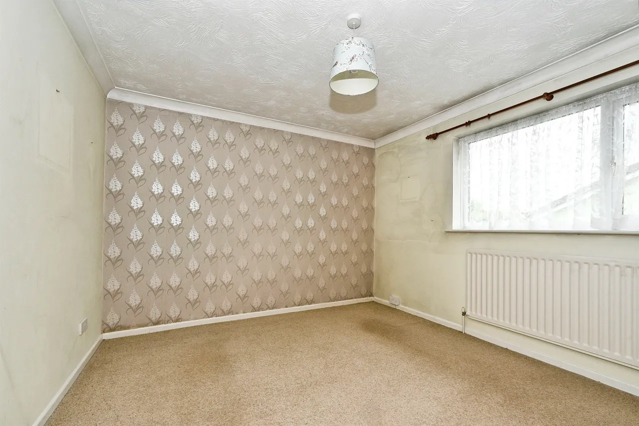 Keevil Avenue, Calne, photo 8