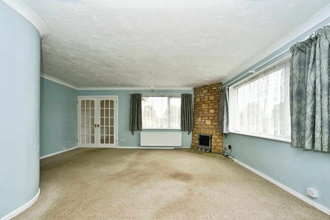 Keevil Avenue, Calne, photo 3