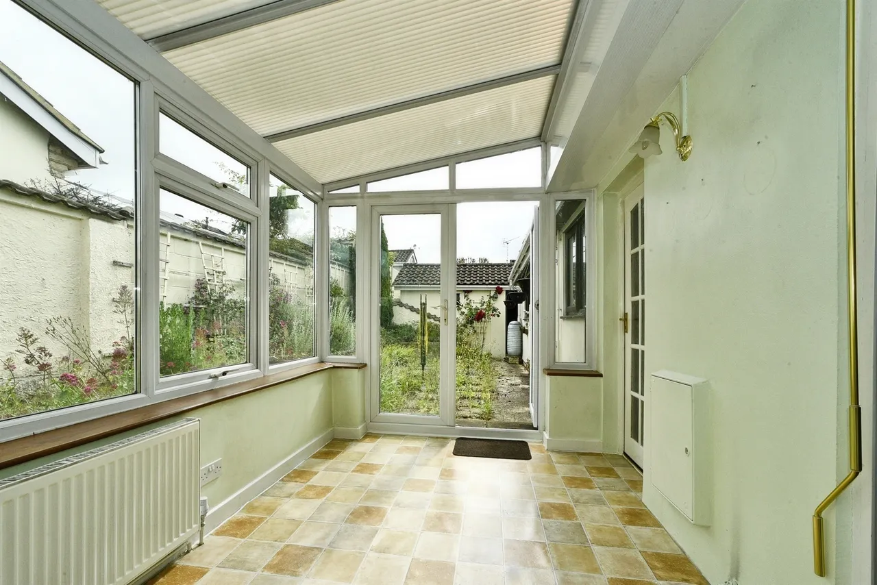Keevil Avenue, Calne, photo 7