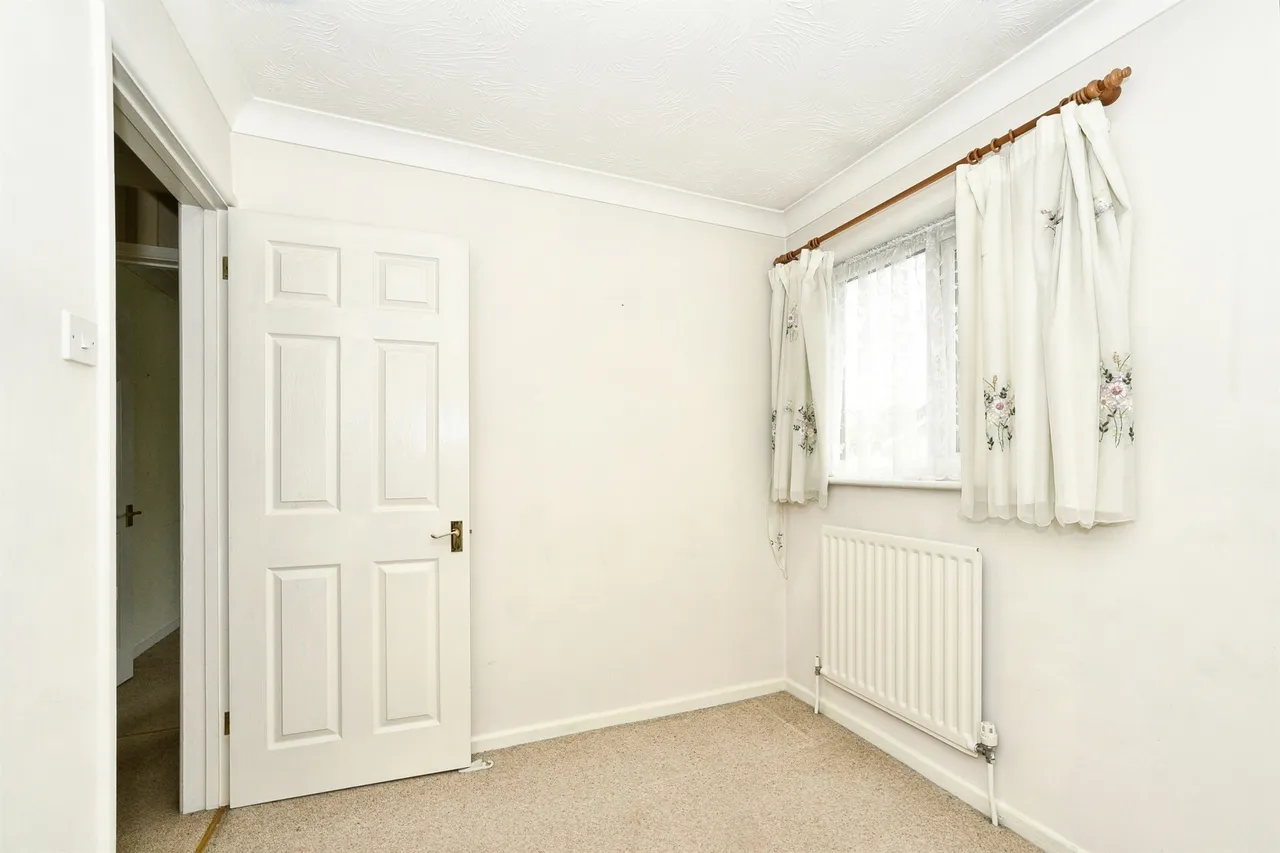 Keevil Avenue, Calne, photo 10