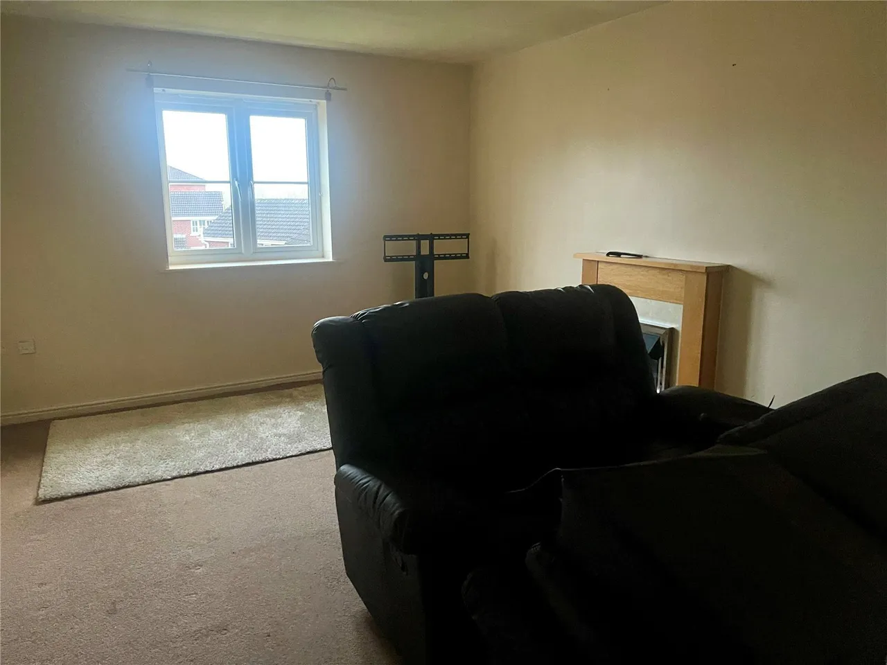 Lily Drive, Stoke-on-Trent, Staffordshire, ST6, photo 2