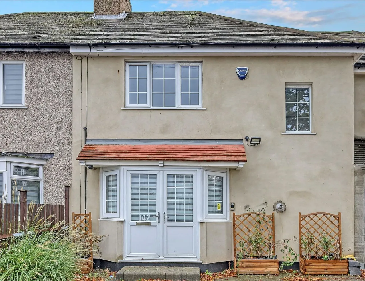 3 bed house to rent, Squirrels Heath Road, Romford, RM3