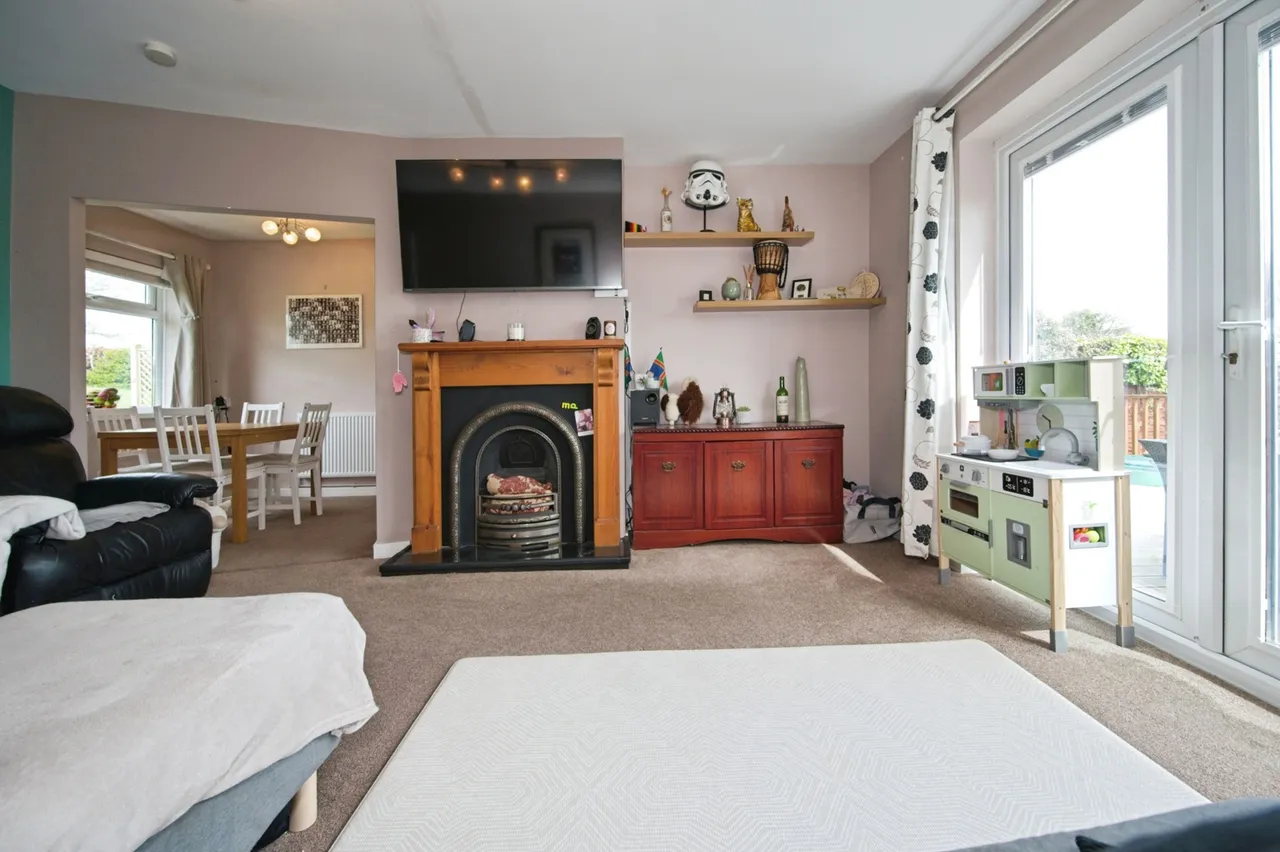 Brynglas Drive, NEWPORT, Gwent, NP20, photo 7