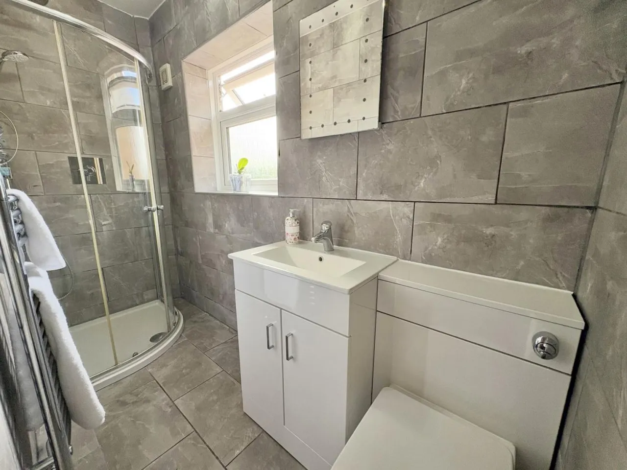 Wimborne Road, BH15, photo 19