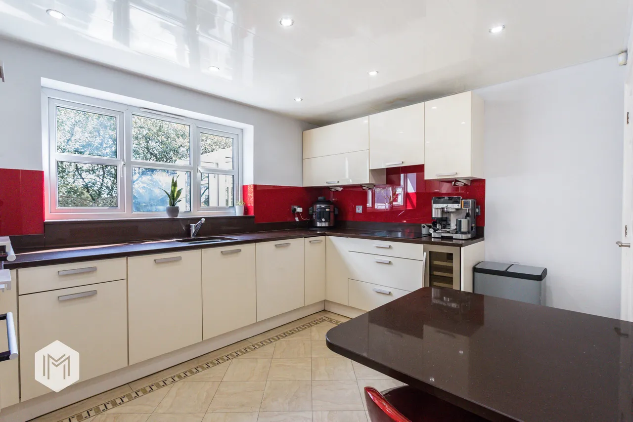 Kingston Close, Bury, BL8 2EN, photo 5