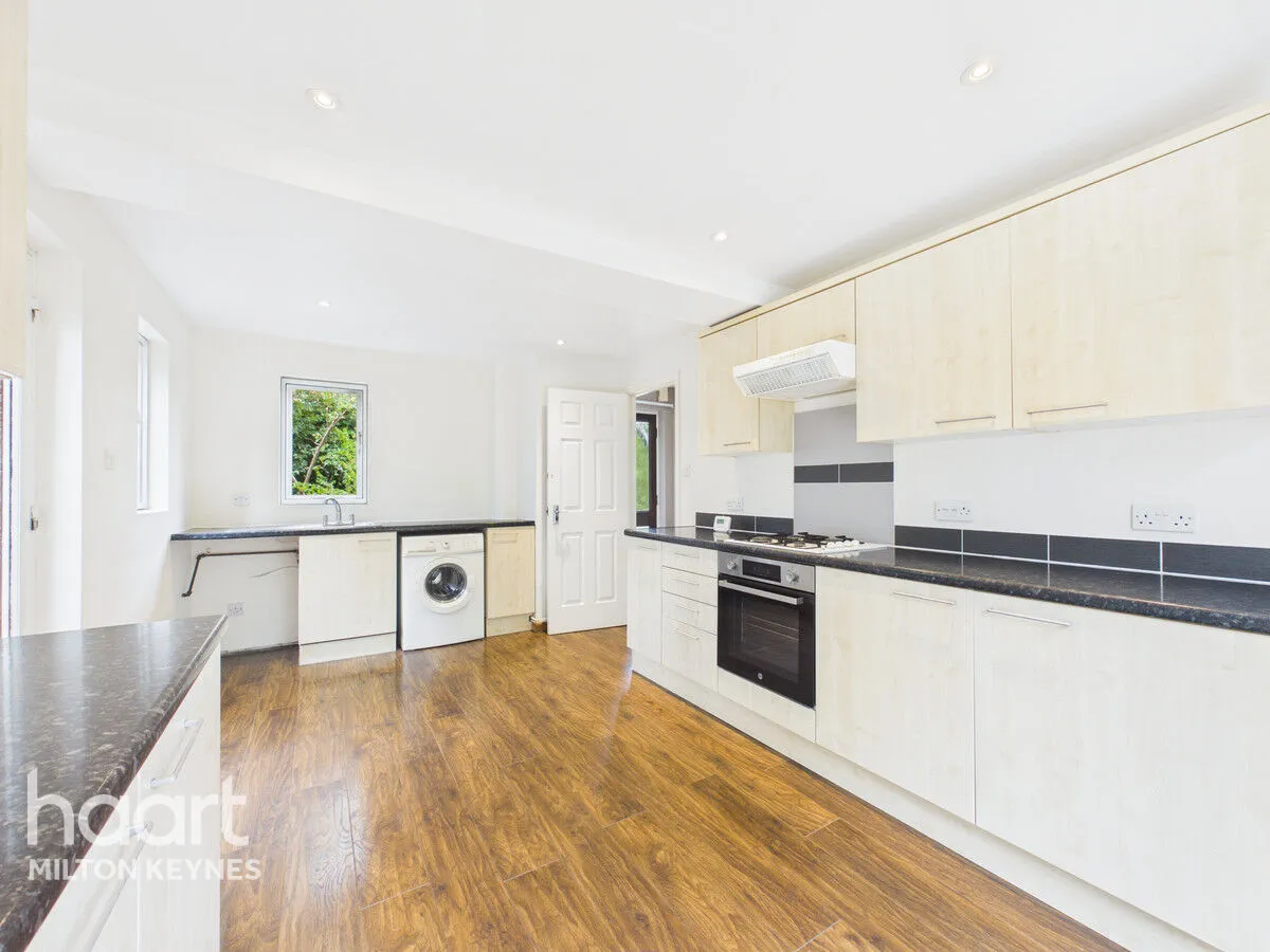 Kemble Court, Downhead Park, MK15, photo 5