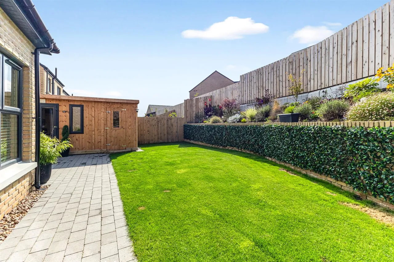 Little Enler Place, comber, BT23, photo 34