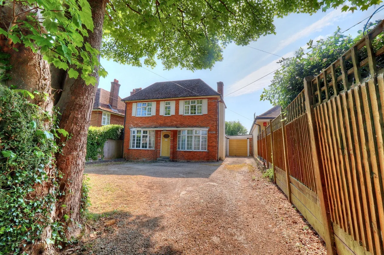 New Road, Stokenchurch, HP14, photo 11