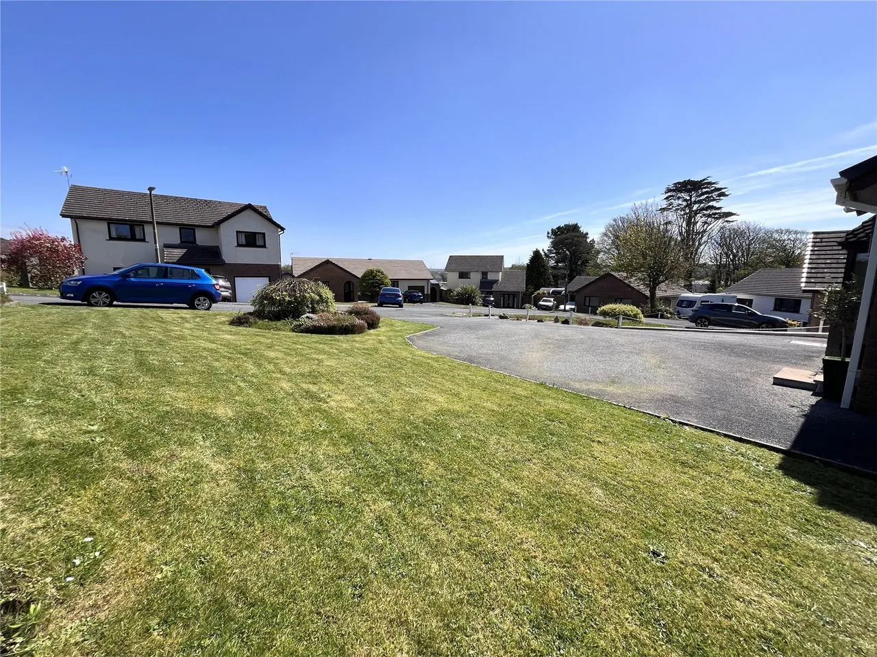 Glenview Avenue, Pembroke Dock, SA72, photo 23