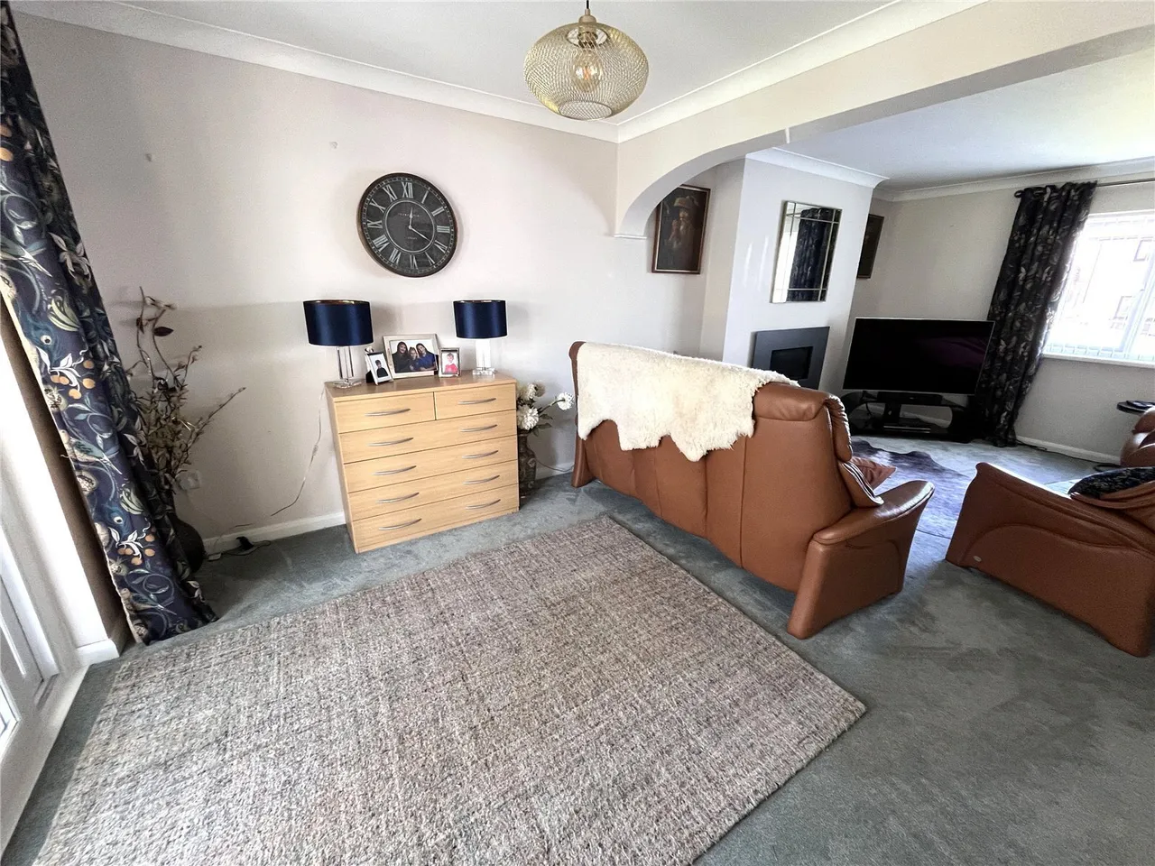Glenview Avenue, Pembroke Dock, SA72, photo 3