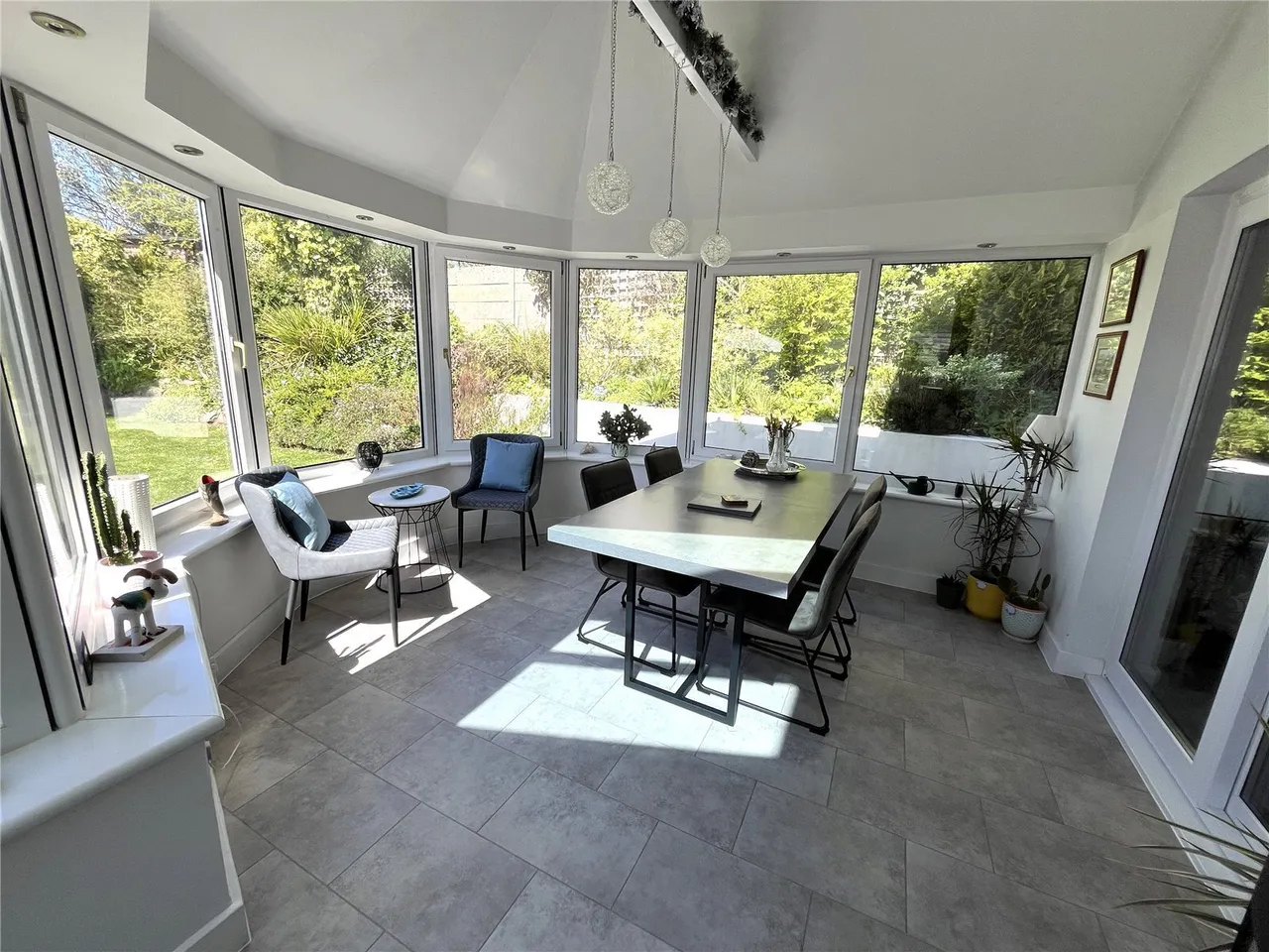 Glenview Avenue, Pembroke Dock, SA72, photo 17