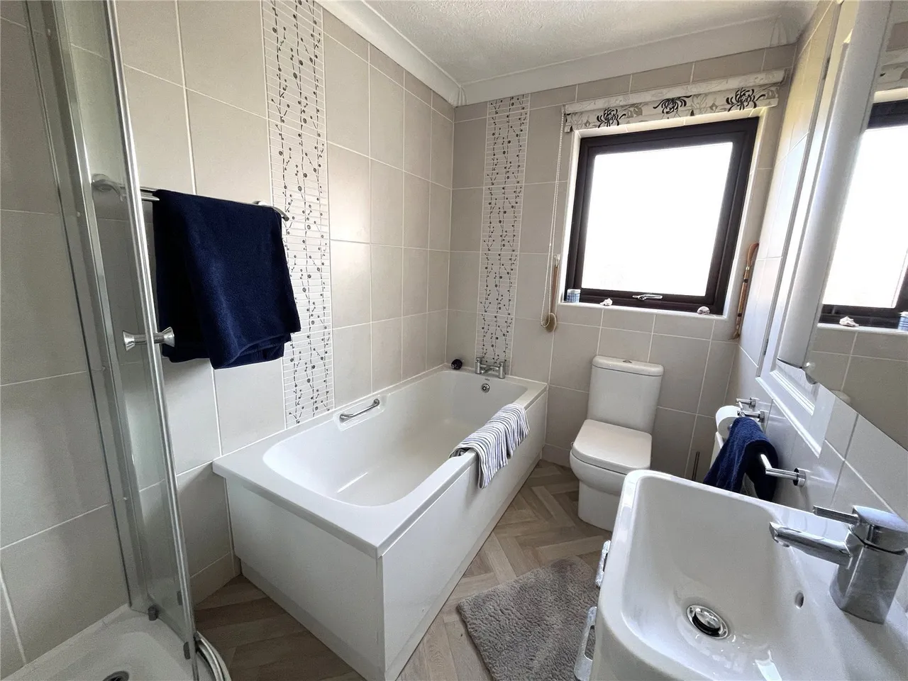 Glenview Avenue, Pembroke Dock, SA72, photo 15