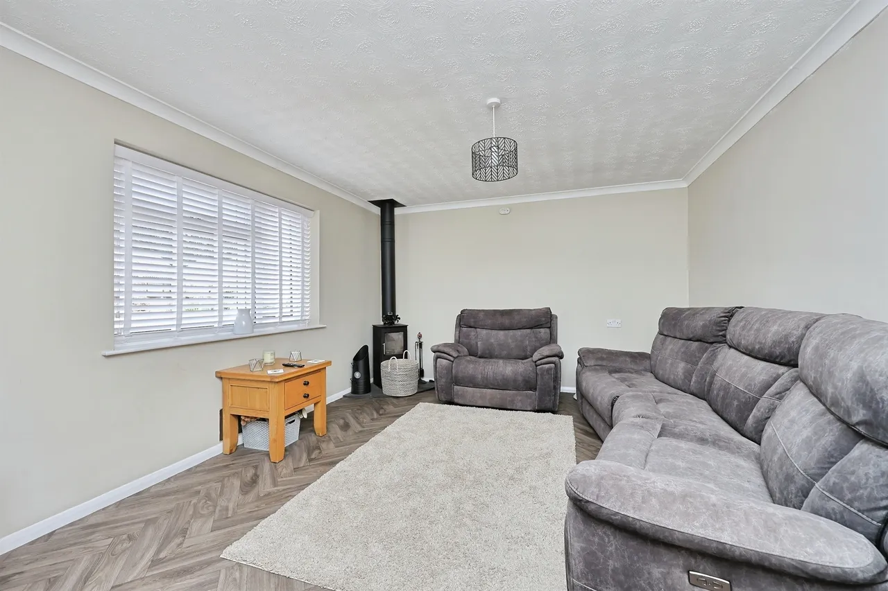 Elizabeth Drive, Necton, PE37, photo 2