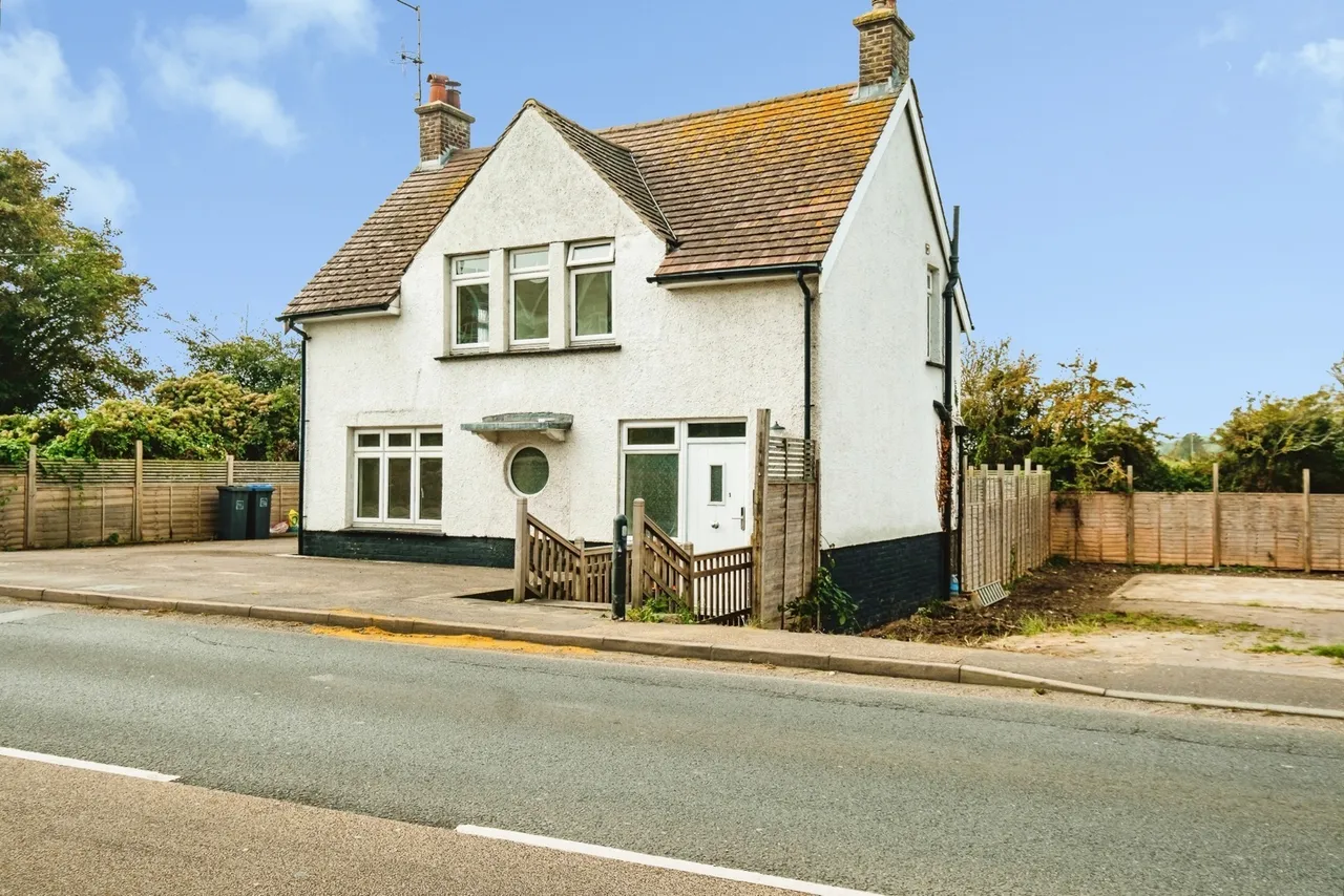 4 bed house for sale, Steyning Road, Shoreham-by-Sea, BN43